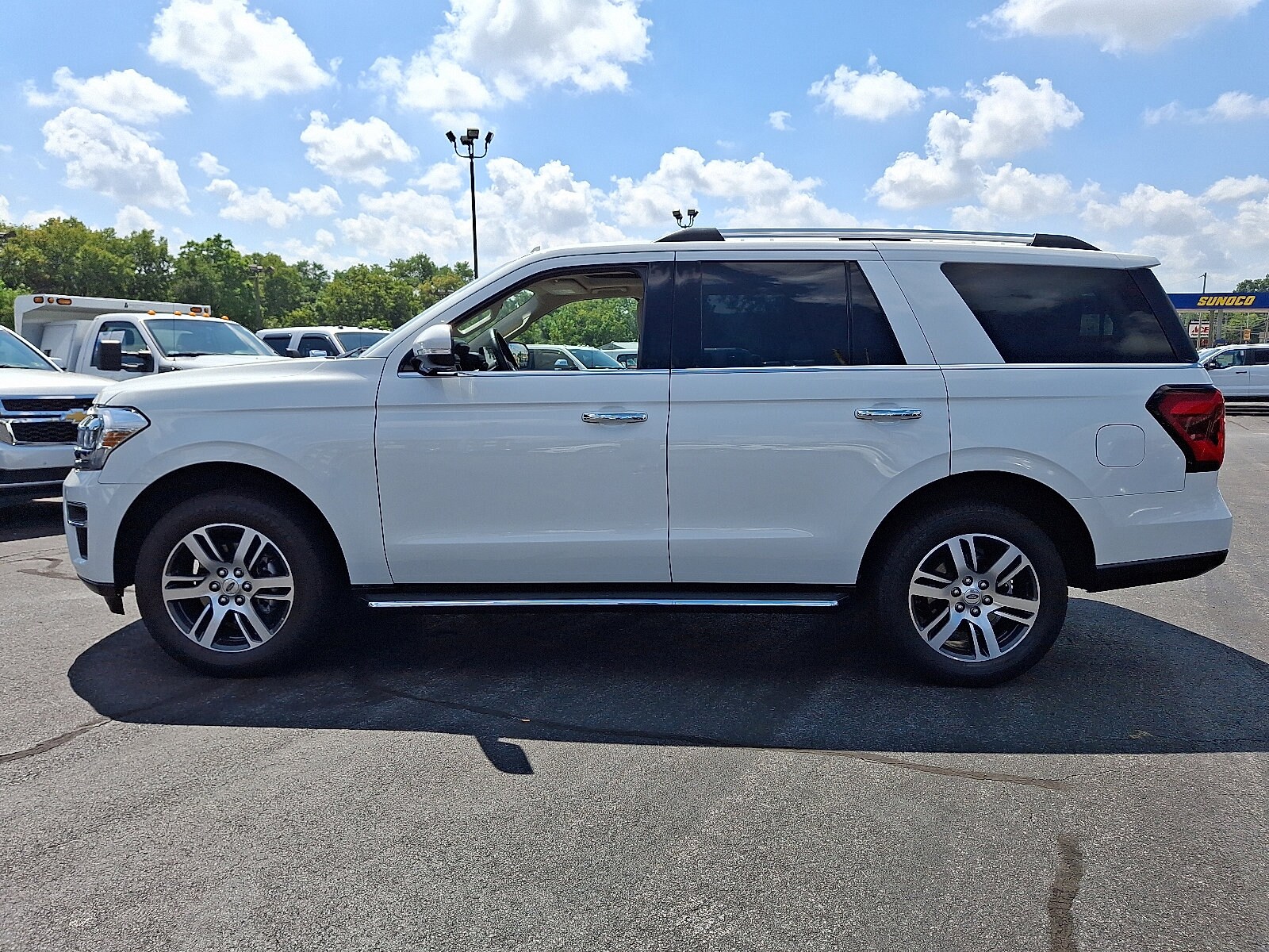 2022 Ford Expedition Limited photo 4
