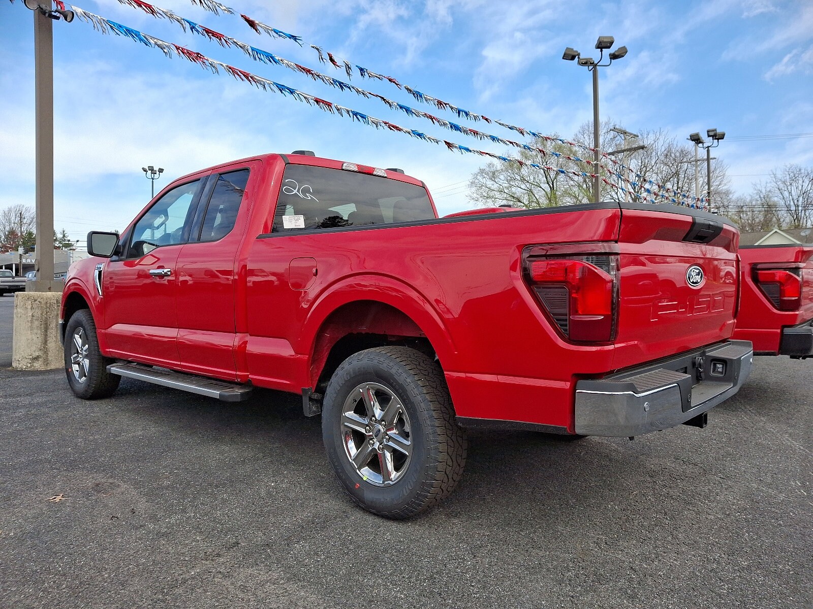 2025 Ford F-150 XLT photo 3