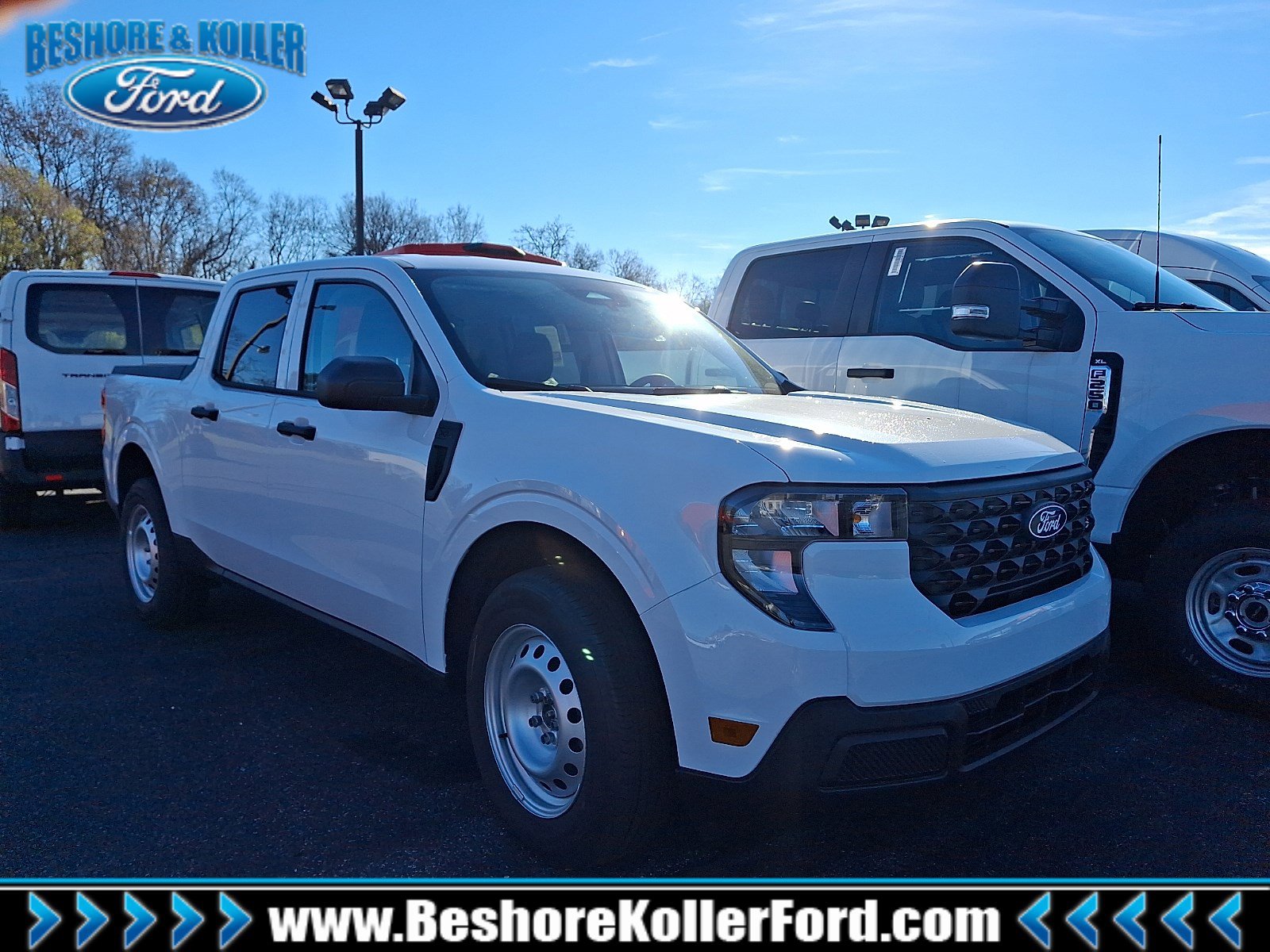 2025 Ford Maverick XL's photo