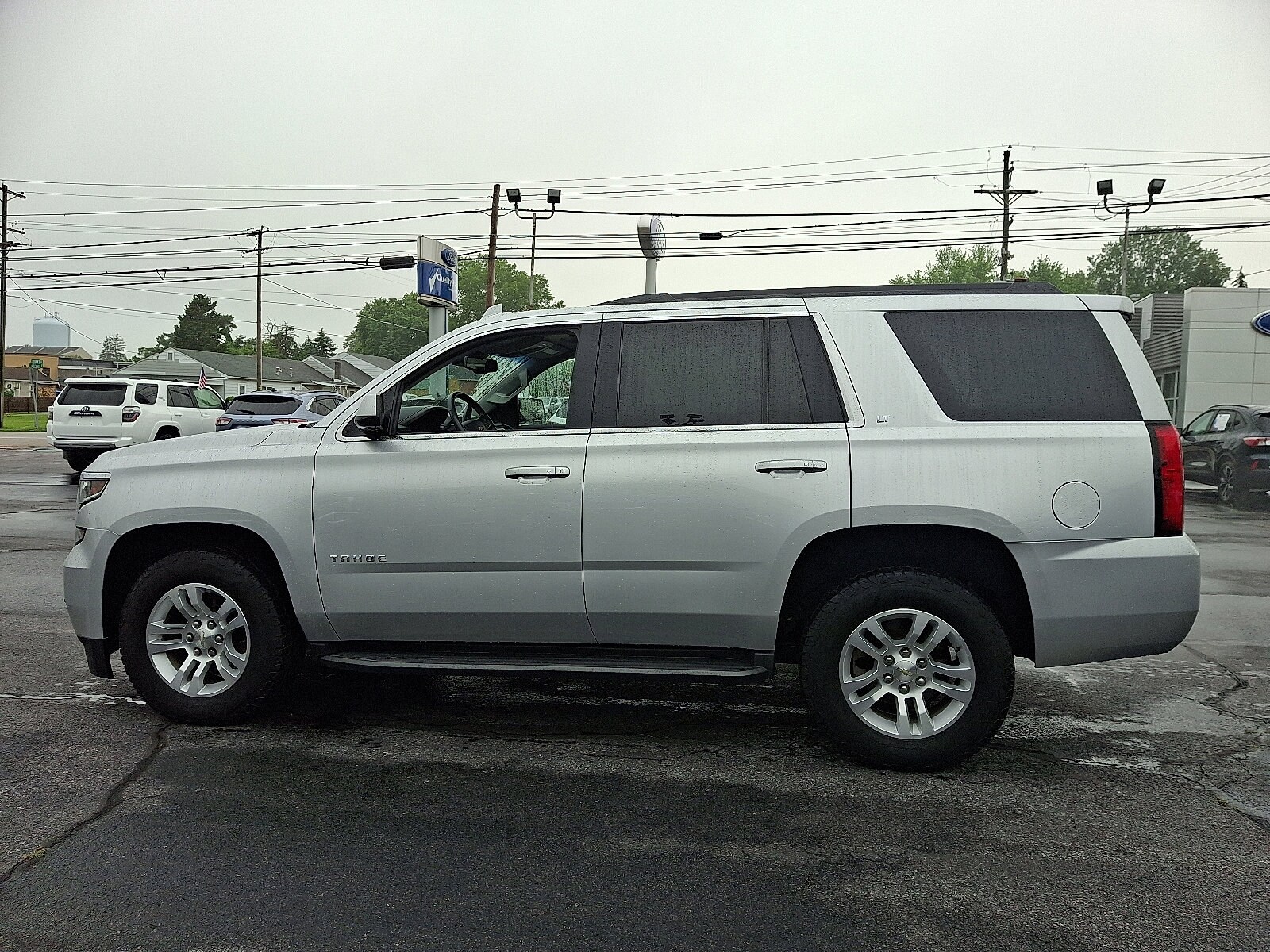 2020 Chevrolet Tahoe LT photo 4