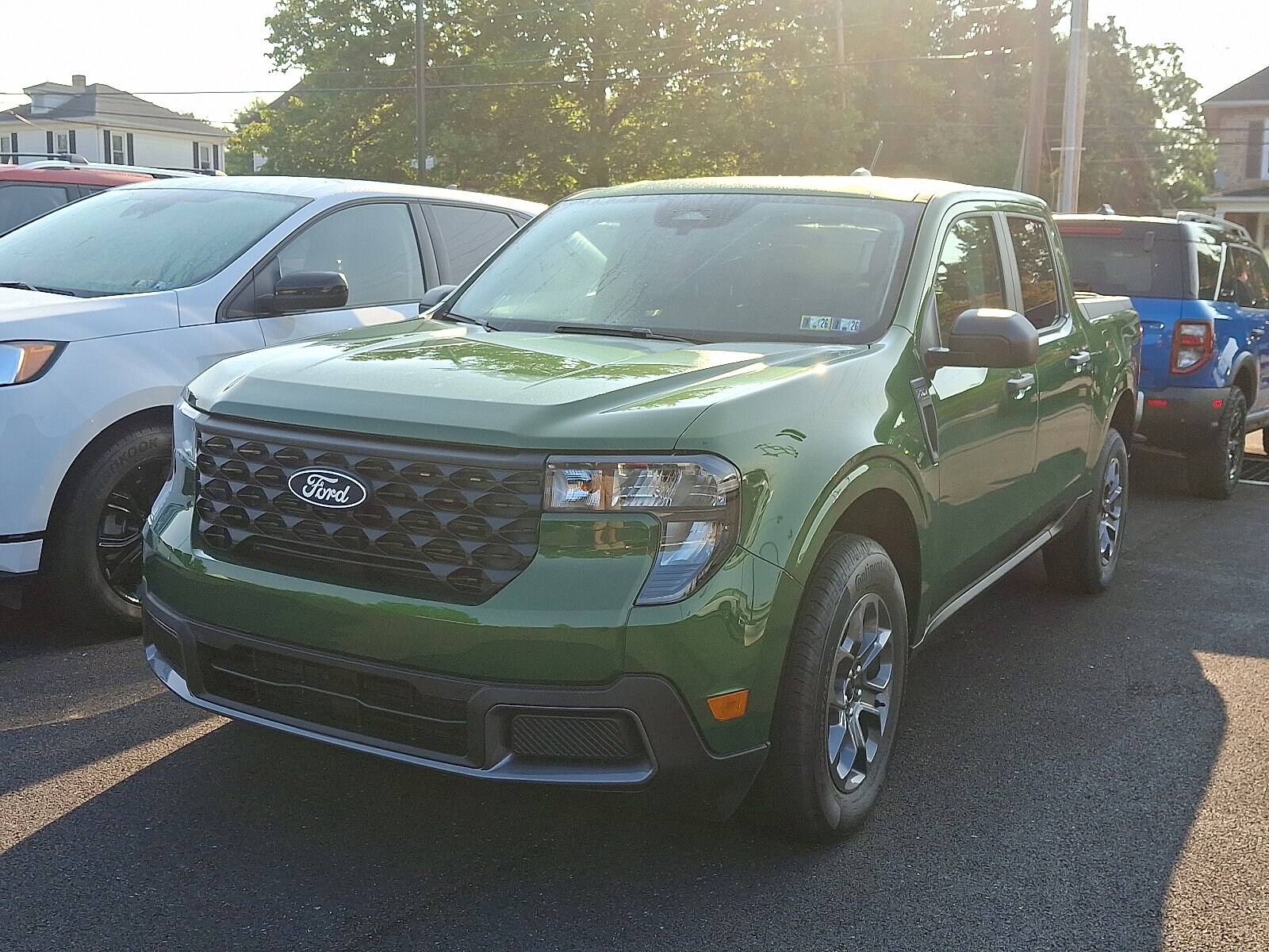 2025 Ford Maverick XLT photo 2