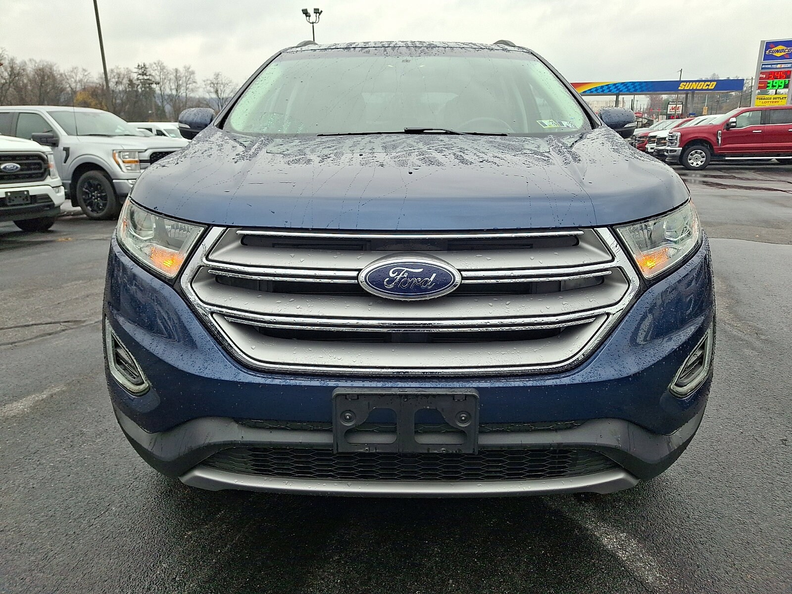 2017 Ford Edge SEL photo 2