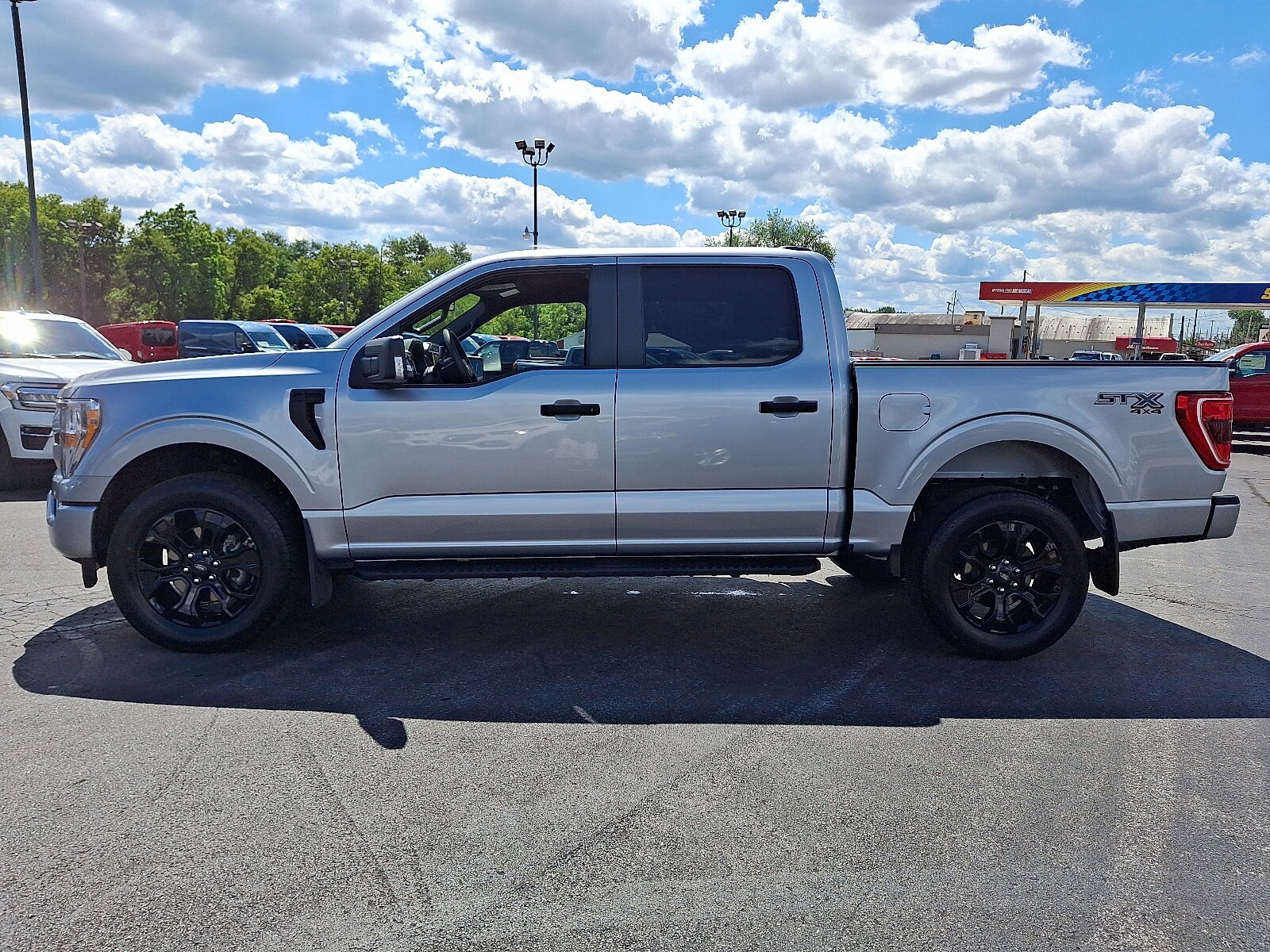 2022 Ford F-150 XL photo 4