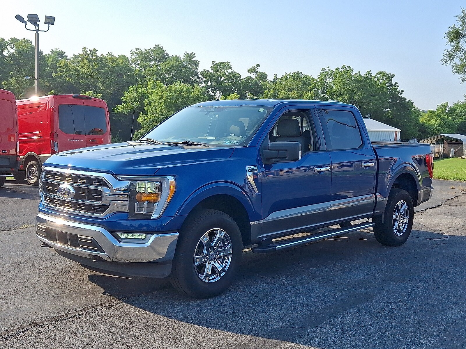 2022 Ford F-150 XLT photo 2