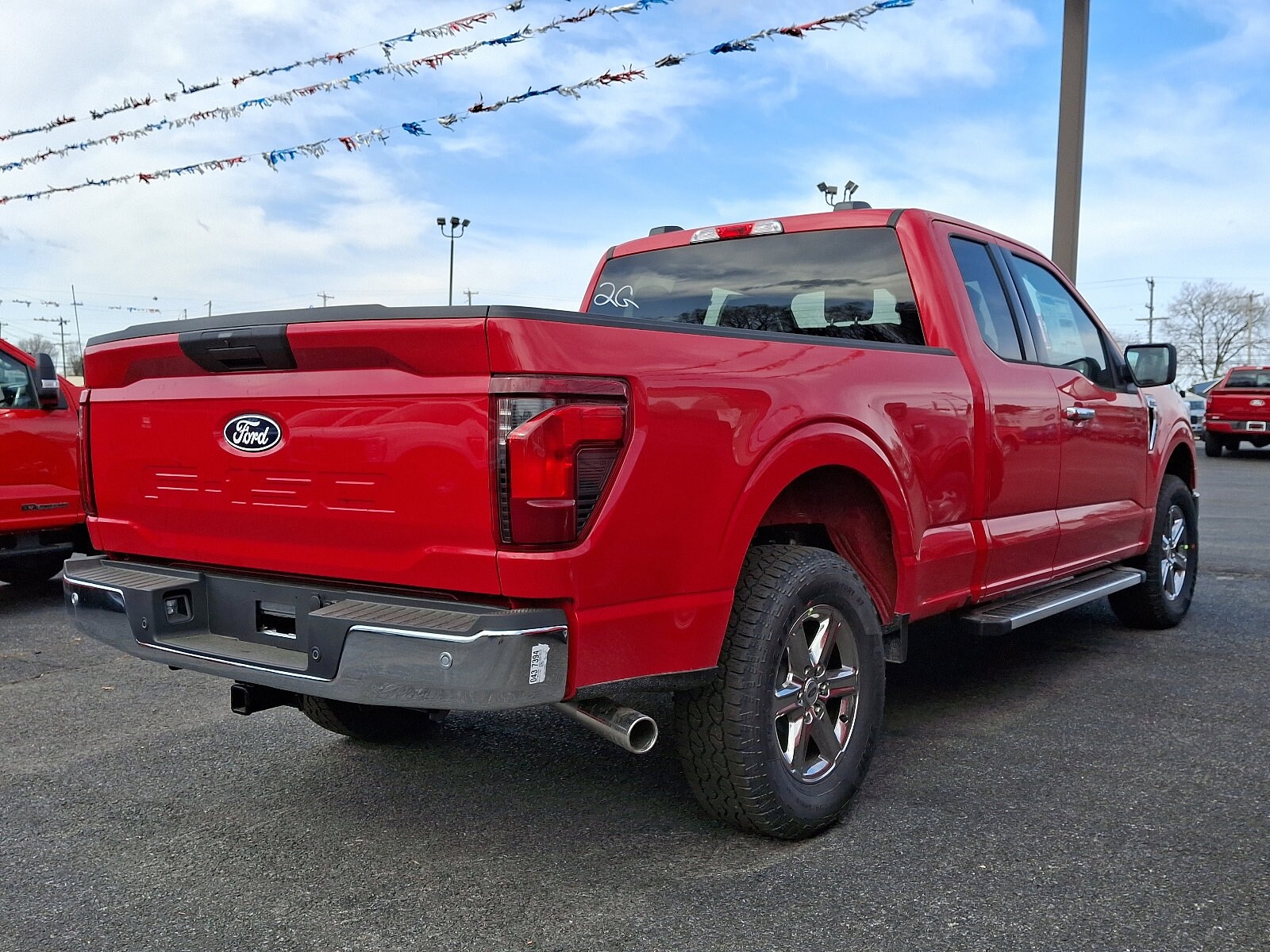 2025 Ford F-150 XLT photo 4
