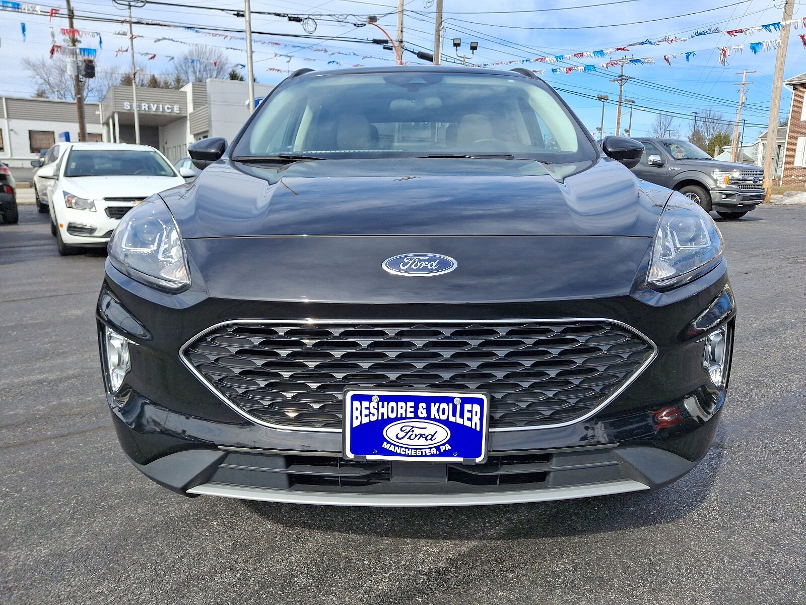 2022 Ford Escape SEL photo 2