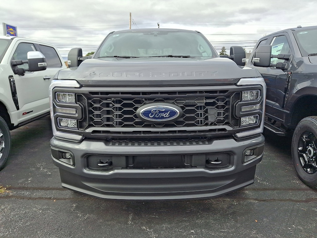 New 2026 Ford Super Duty F-350 SRW F-350 XL Truck Crew Cab