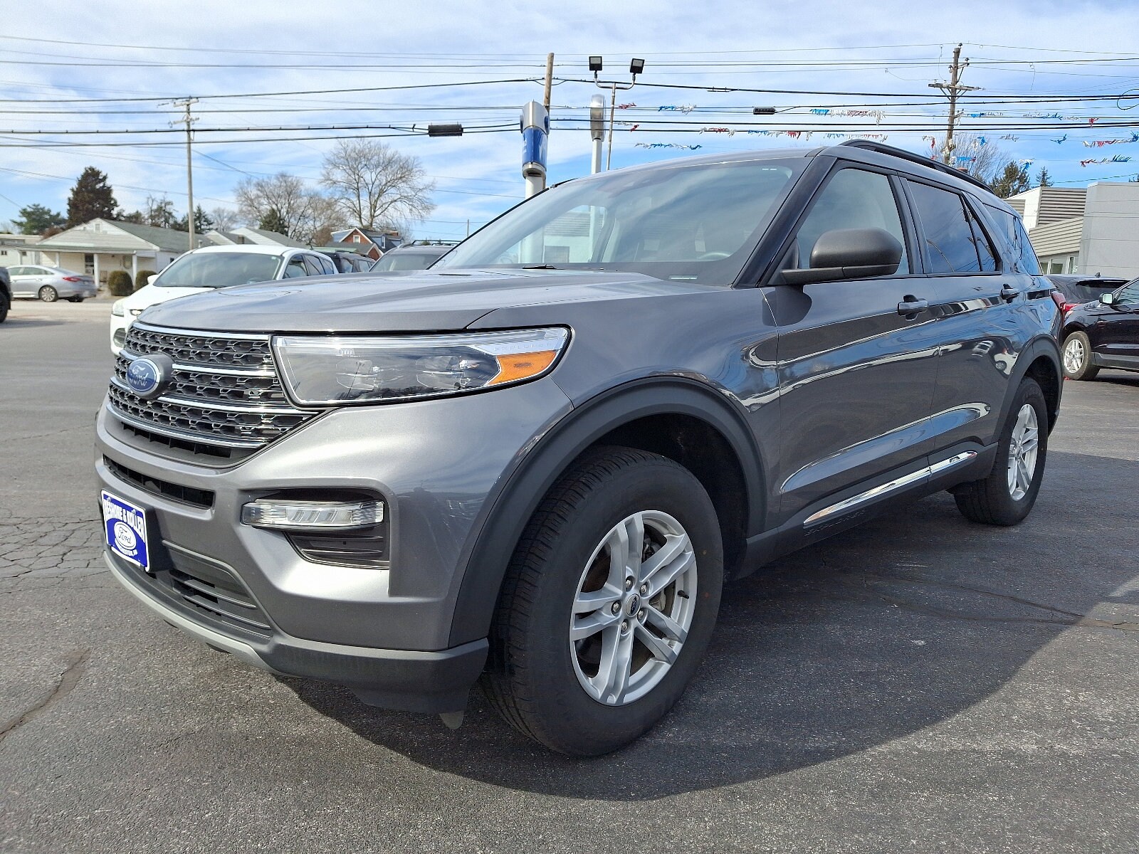 2022 Ford Explorer XLT photo 3