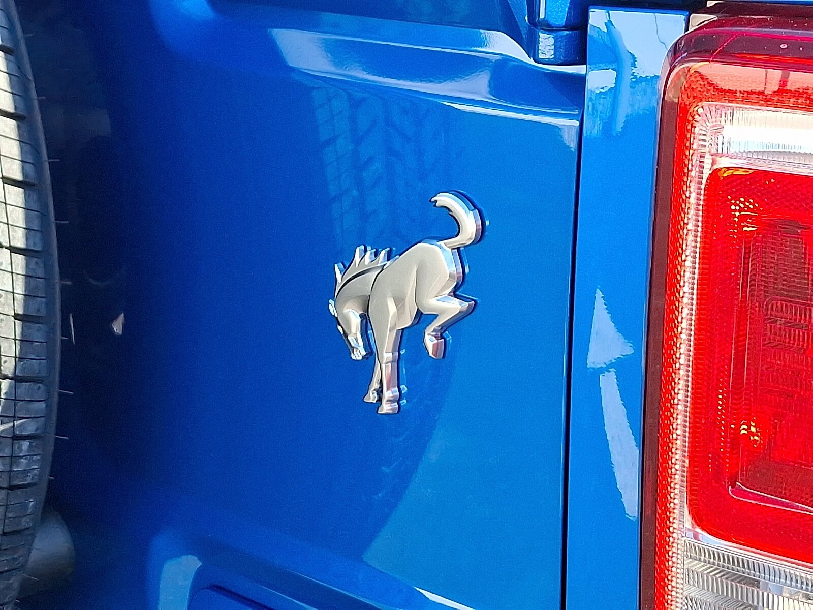 2025 Ford Bronco 4-Door Base - Photo 14