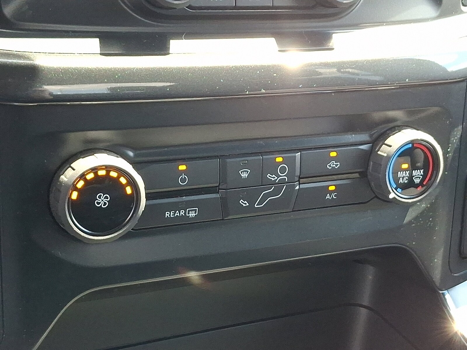 2022 Ford F-150 XL - Photo 16
