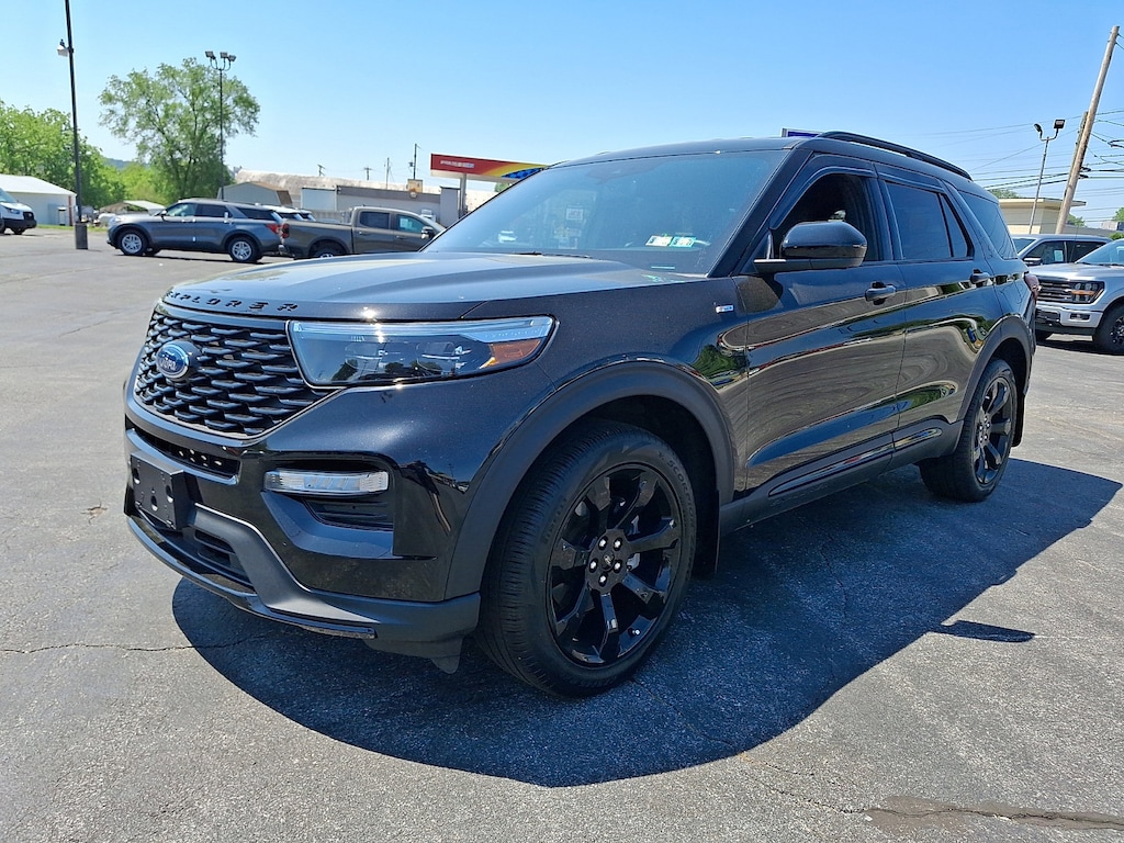 Certified 2022 Ford Explorer ST-Line SUV