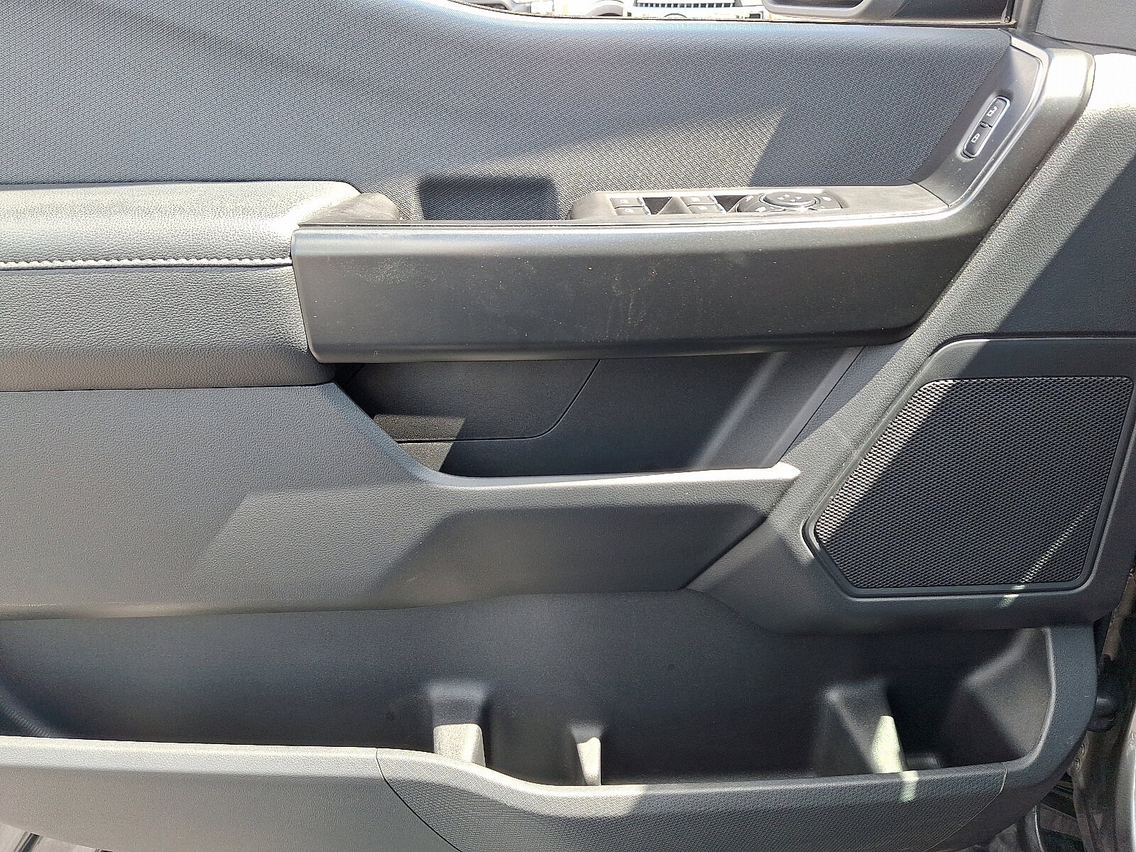 2022 Ford F-150 XL - Photo 13