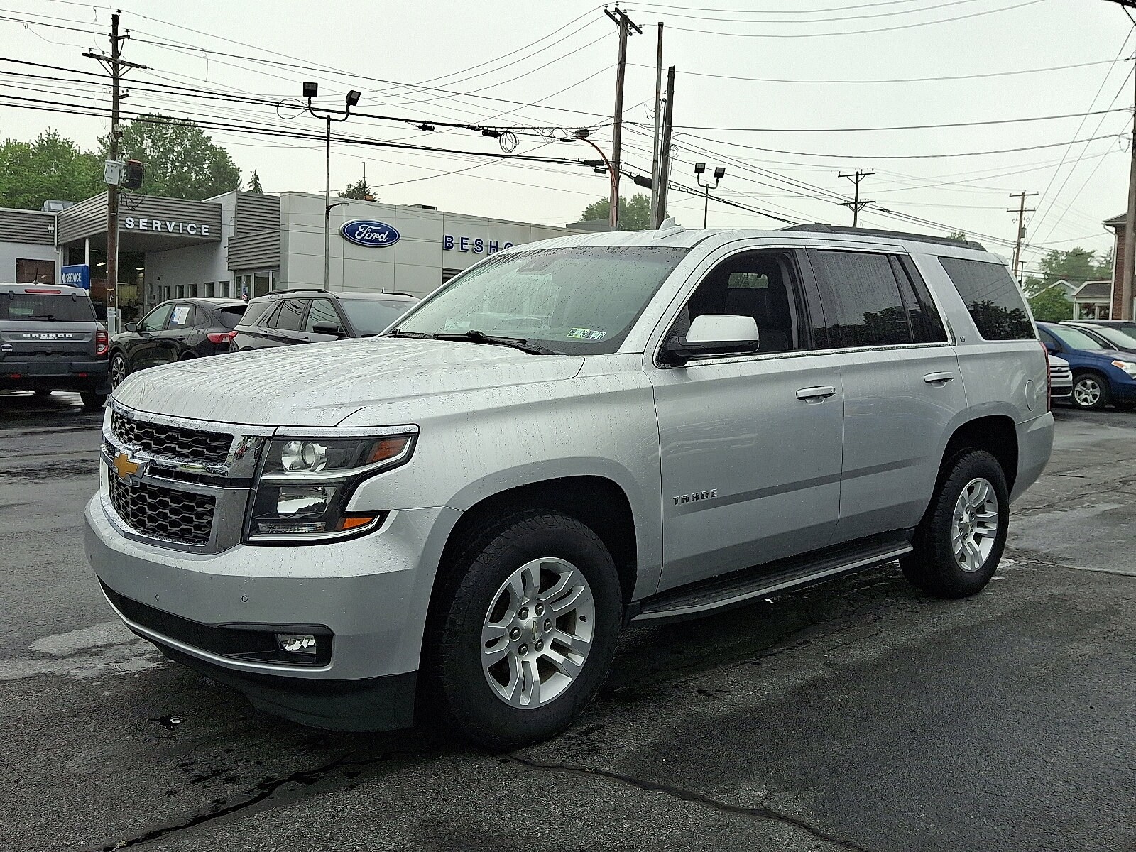 2020 Chevrolet Tahoe LT photo 3