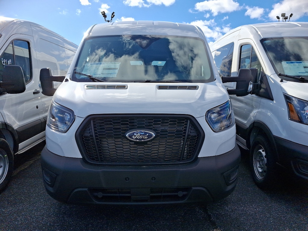 New 2024 Ford Transit Passenger Wagon Passenger Van XL Wagon Medium Roof Van