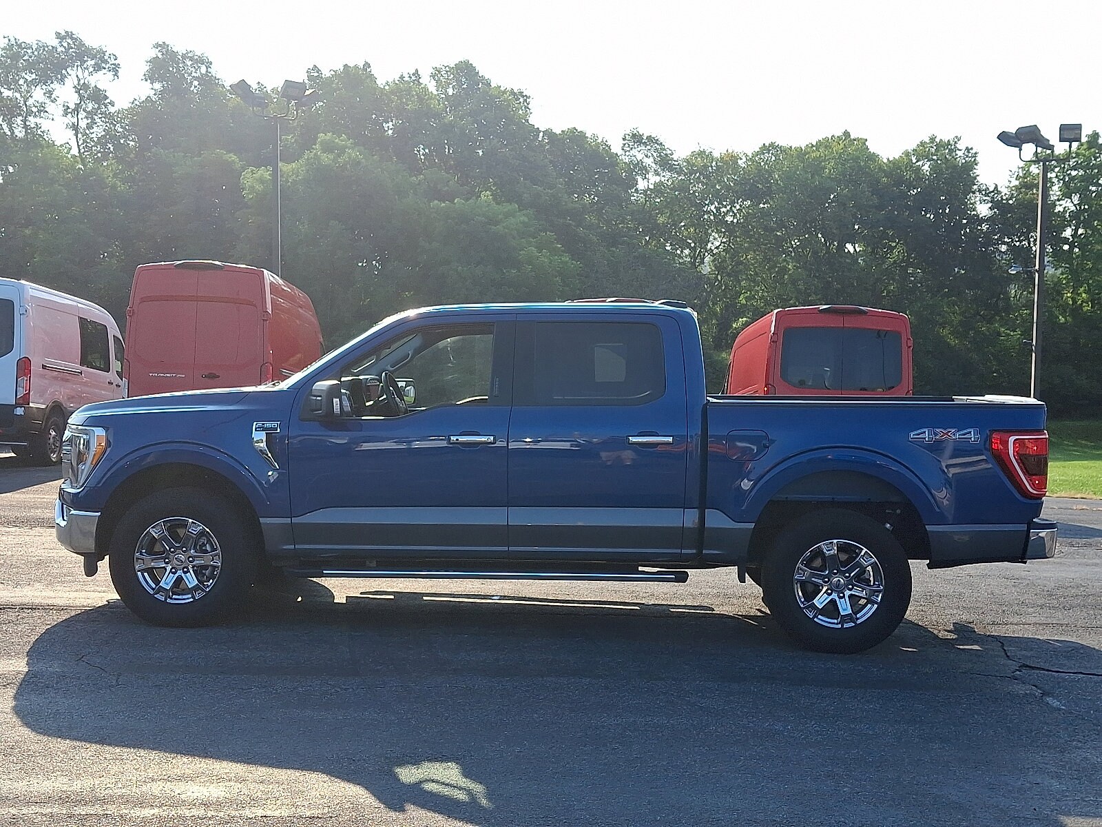 2022 Ford F-150 XLT photo 3