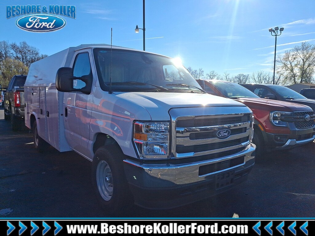 New 2026 Ford E-Series Cutaway E-350 SRW Truck