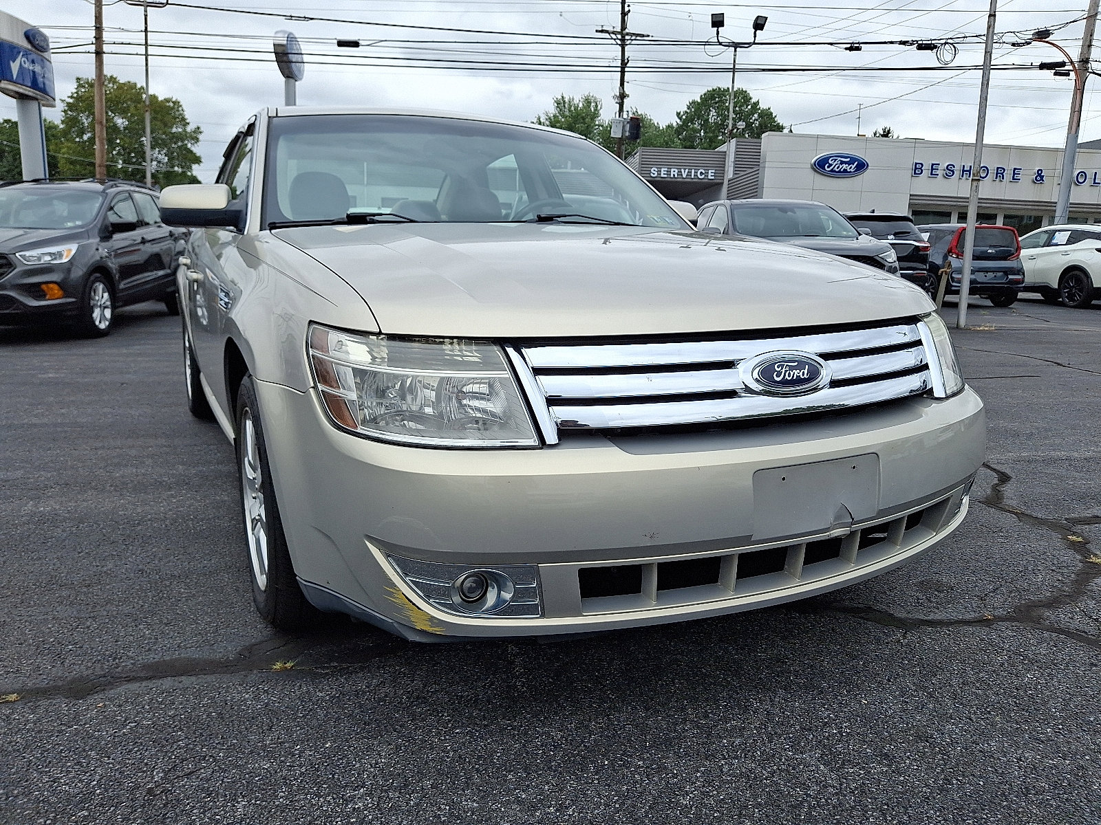 Used 2009 Ford Taurus SE with VIN 1FAHP23W19G104873 for sale in Manchester, PA