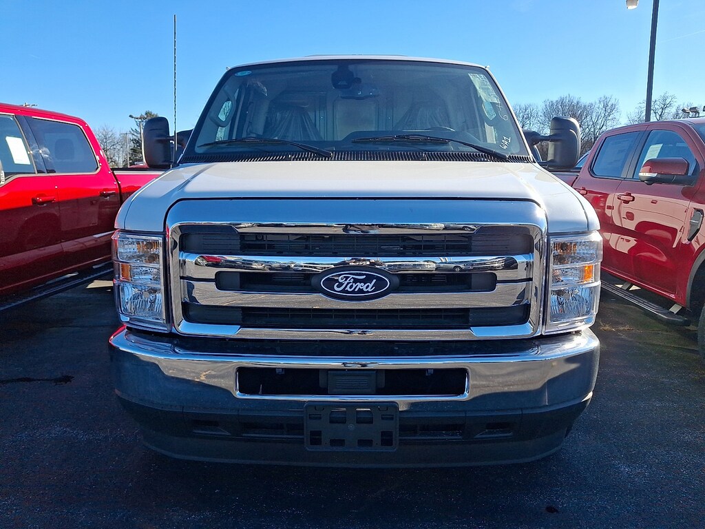 New 2026 Ford E-Series Cutaway E-350 SRW Truck