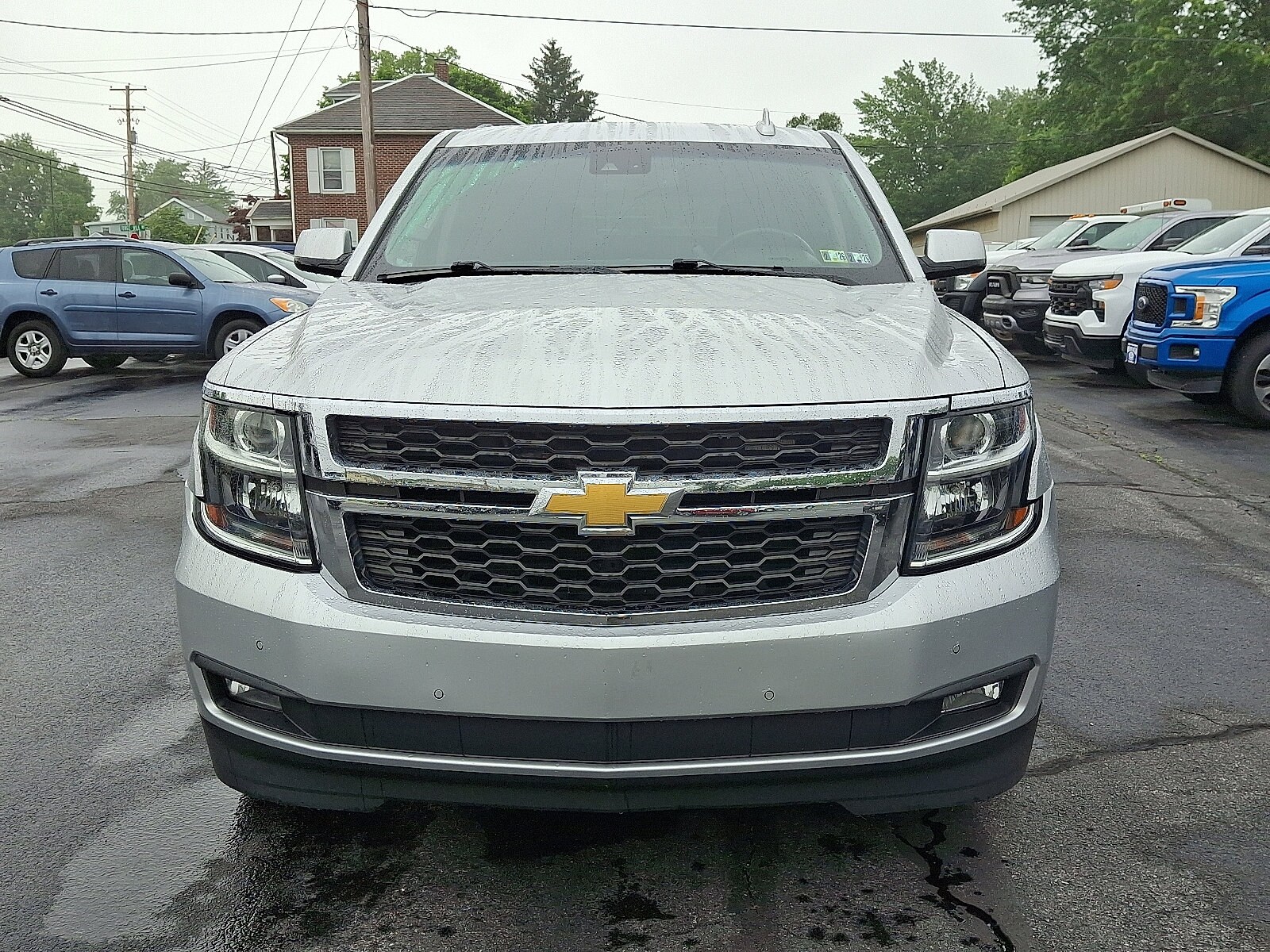 2020 Chevrolet Tahoe LT photo 2