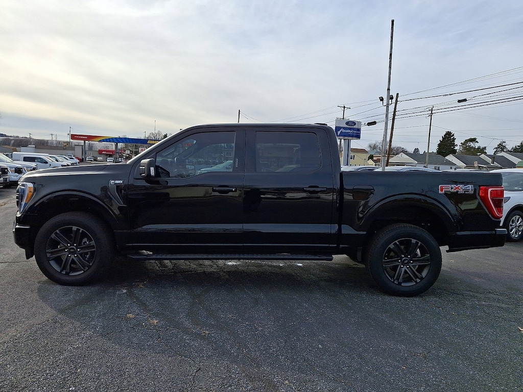Used 2022 Ford F-150 XLT Truck SuperCrew Cab
