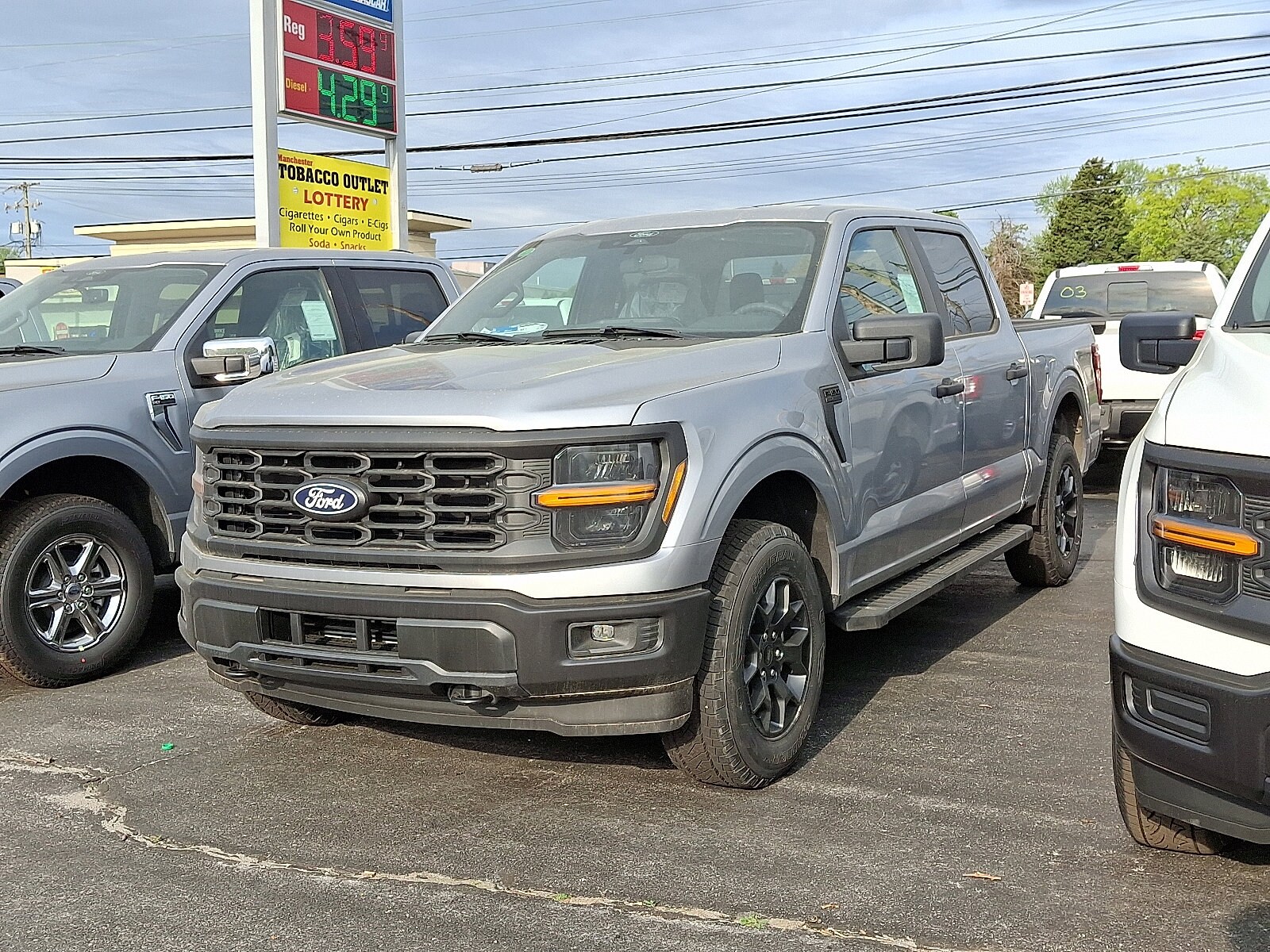 2025 Ford F-150 STX photo 3