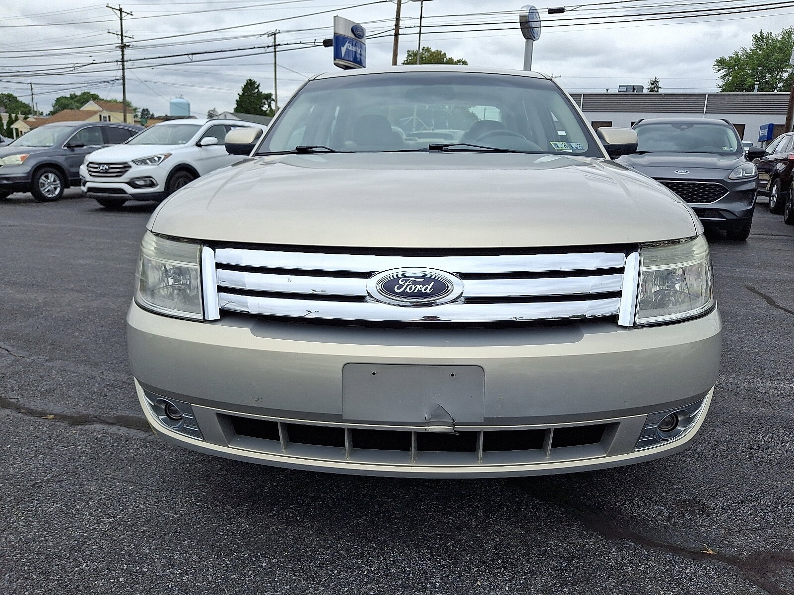 2009 Ford Taurus SE photo 3