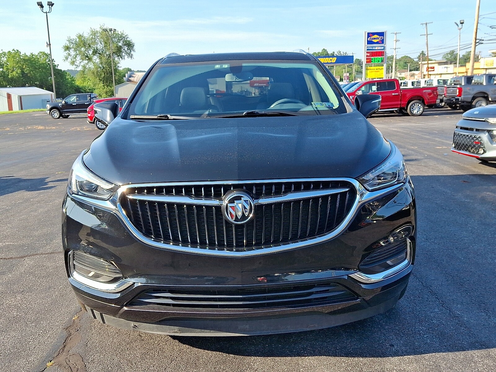 2021 Buick Enclave Essence photo 2