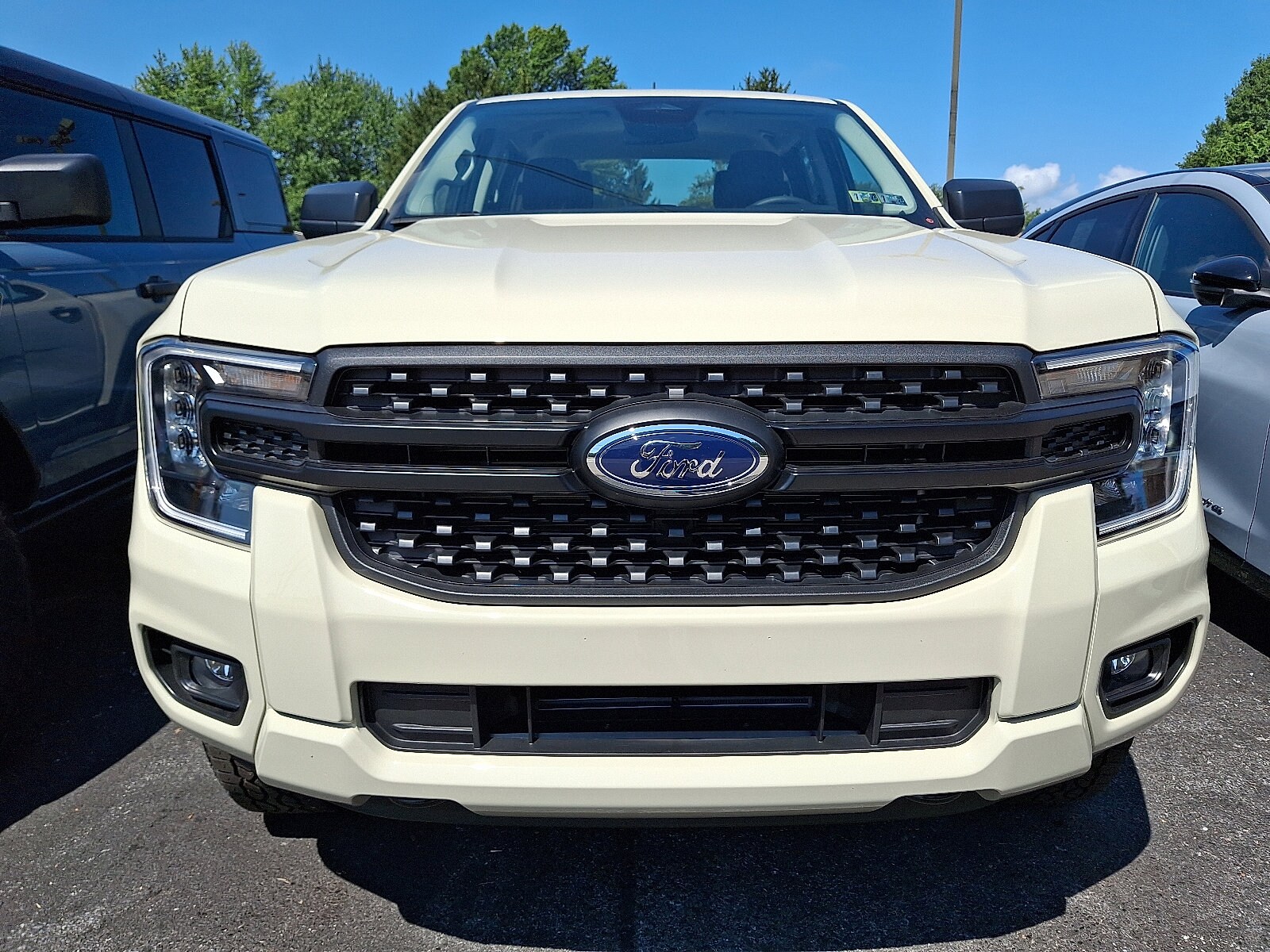 2025 Ford Ranger XL photo 2