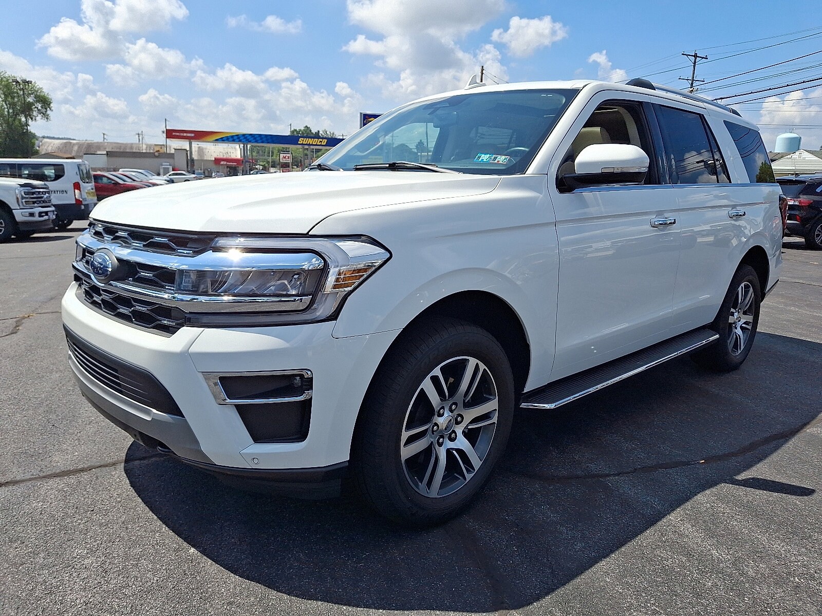 2022 Ford Expedition Limited photo 3