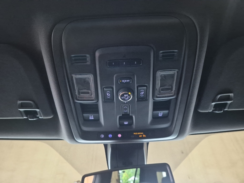 2022 GMC Yukon Denali - Photo 18
