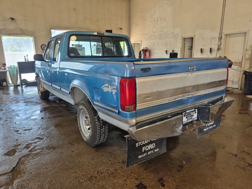 1992 Ford F-150 Base photo 3