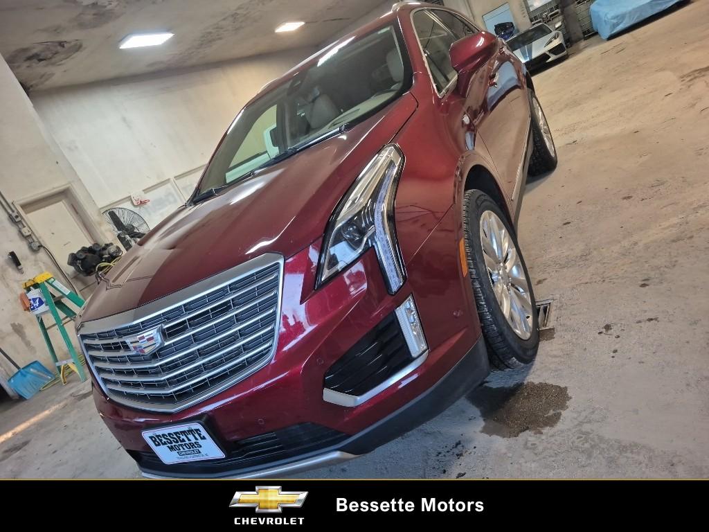 2018 Cadillac XT5 Platinum's photo