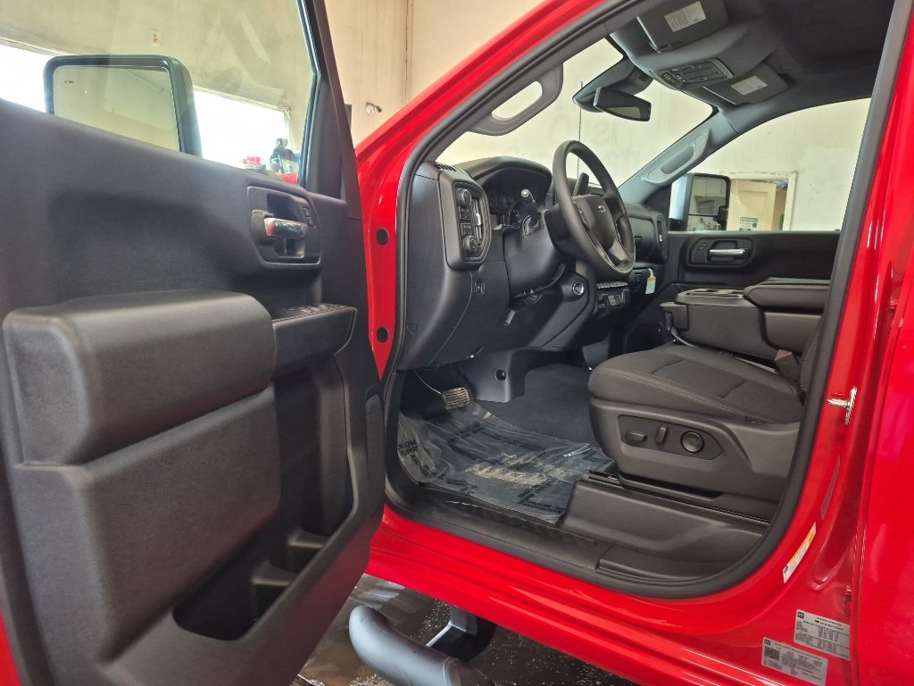 2026 Chevrolet Silverado 2500 HD Custom - Photo 10