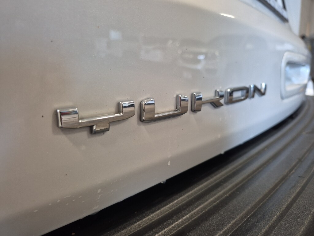 2022 GMC Yukon Denali - Photo 28