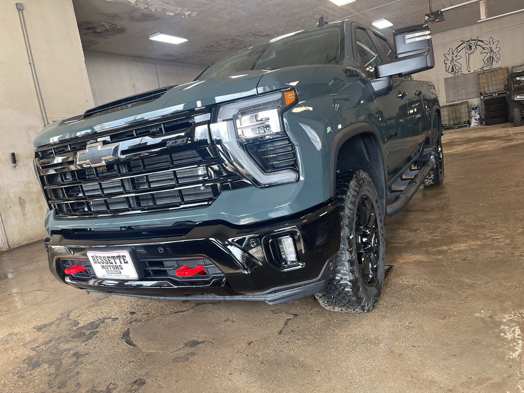 2026 Chevrolet Silverado HD LT 4WD Crew Cab Standard Box SRW's photo