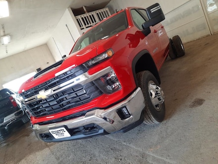2025 Chevrolet Silverado 3500 HD Chassis Cab LT Truck