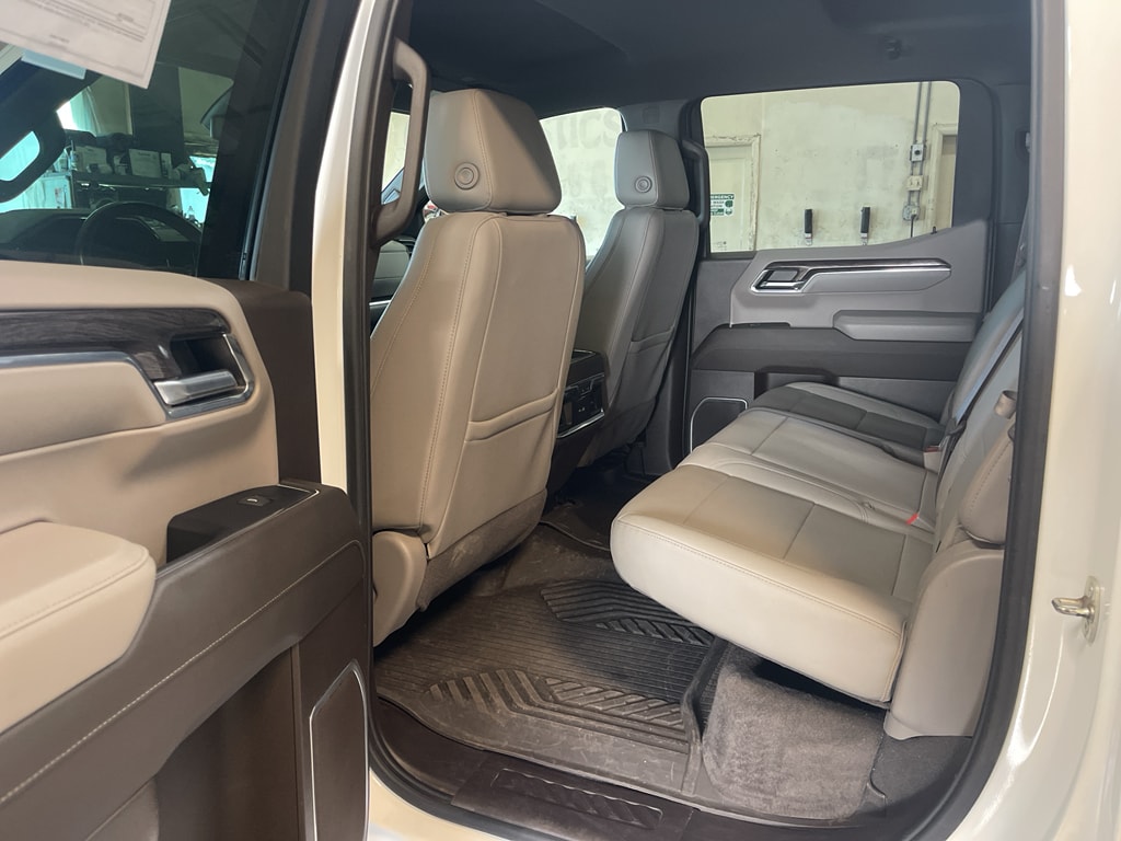 2023 Chevrolet Silverado 1500 LTZ - Photo 22