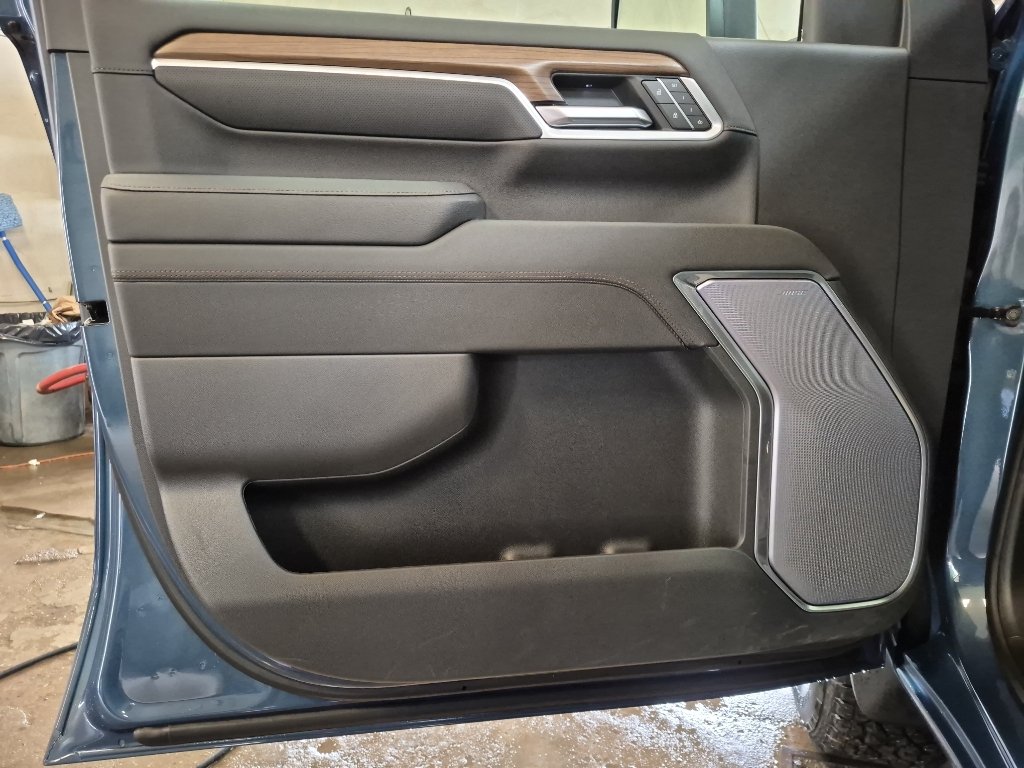 2026 Chevrolet Silverado 3500 HD High Country - Photo 10