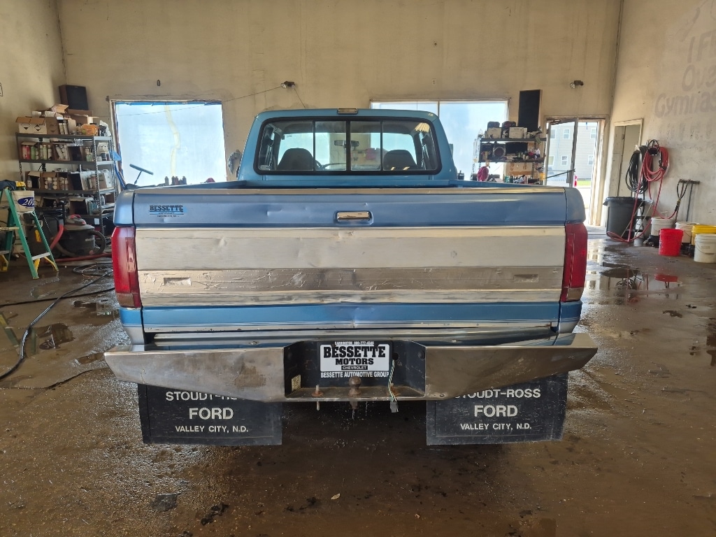 1992 Ford F-150 Base photo 4