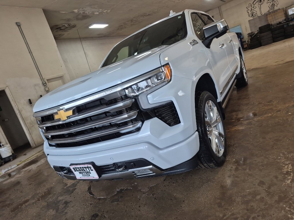 2026 Chevrolet Silverado 1500 High Country 4X4 Crew Cab Short Box's photo