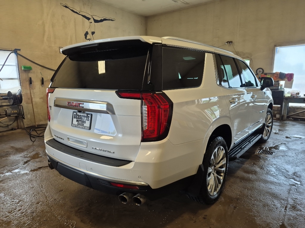 2022 GMC Yukon Denali - Photo 7