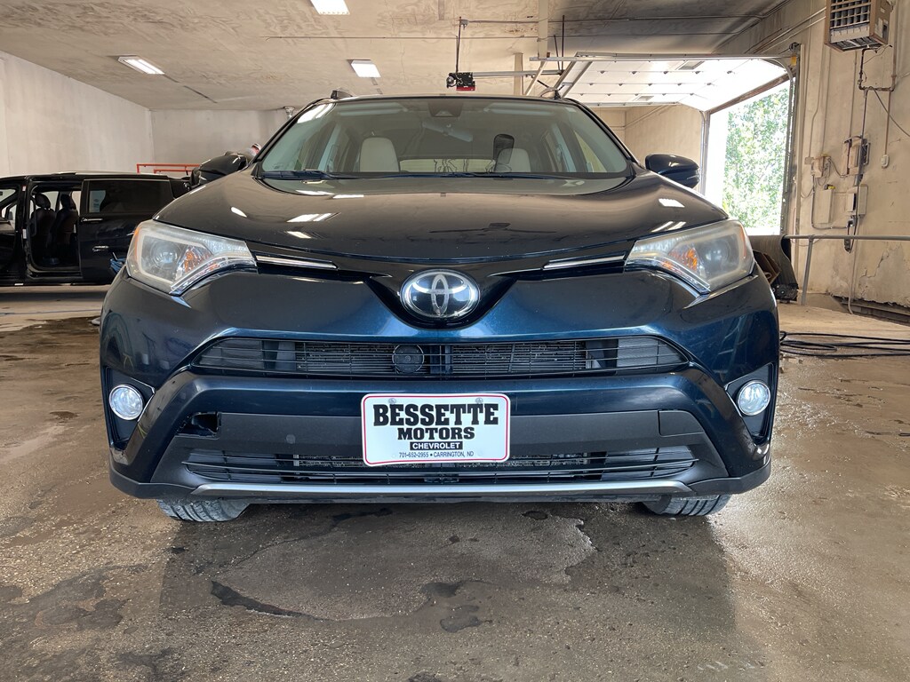 Used 2018 Toyota RAV4 XLE Sport Utility