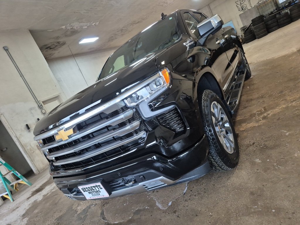 2026 Chevrolet Silverado 1500 High Country 4X4 Crew Cab Short Box's photo