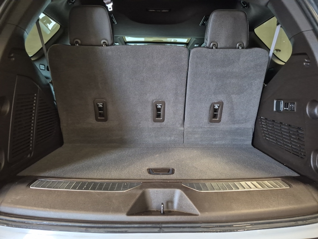2022 GMC Yukon Denali - Photo 25