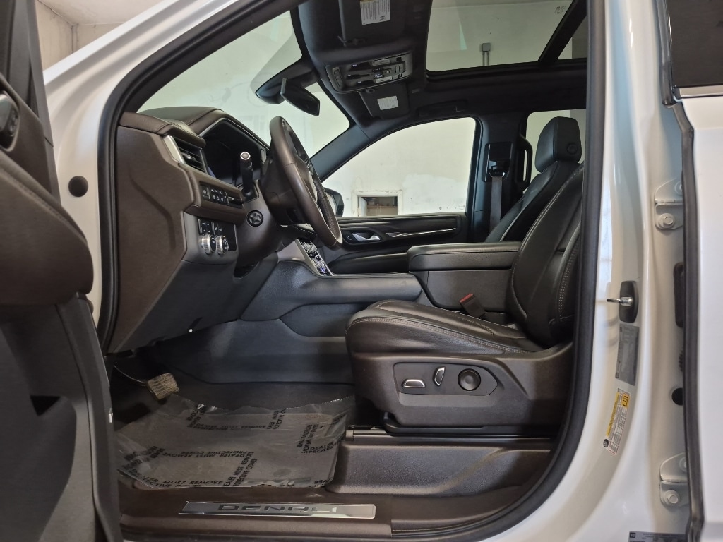 2022 GMC Yukon Denali - Photo 13
