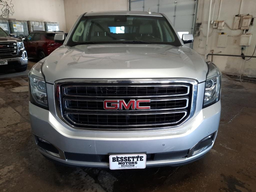 Used 2019 GMC Yukon XL SLT with VIN 1GKS2GKC5KR237184 for sale in Carrington, ND