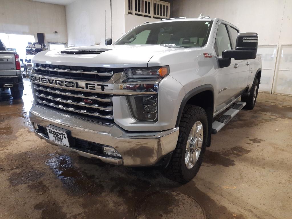 2021 Chevrolet Silverado 3500HD LTZ photo 3