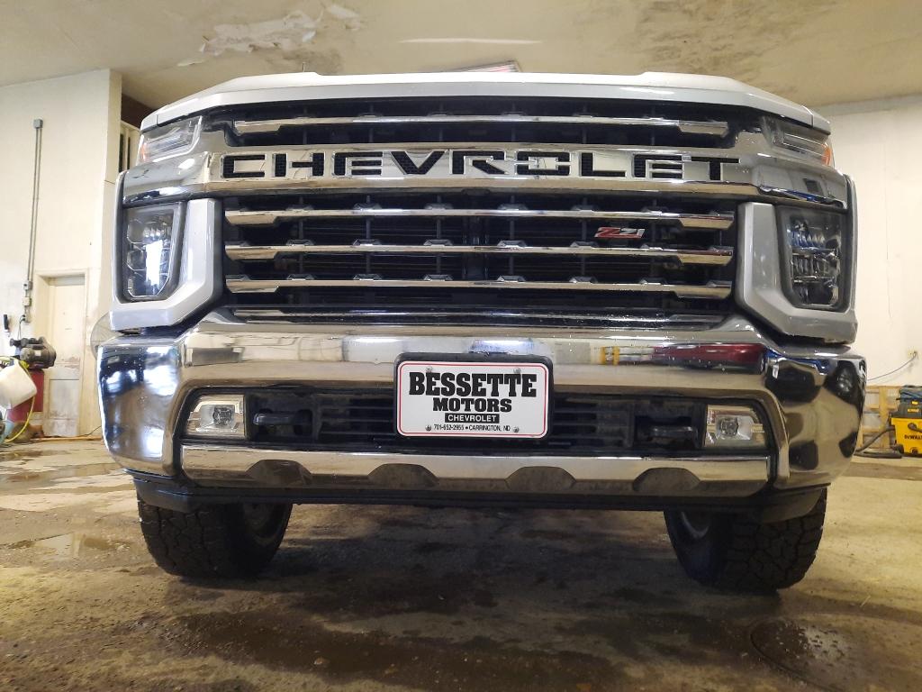 2021 Chevrolet Silverado 3500HD LTZ photo 2