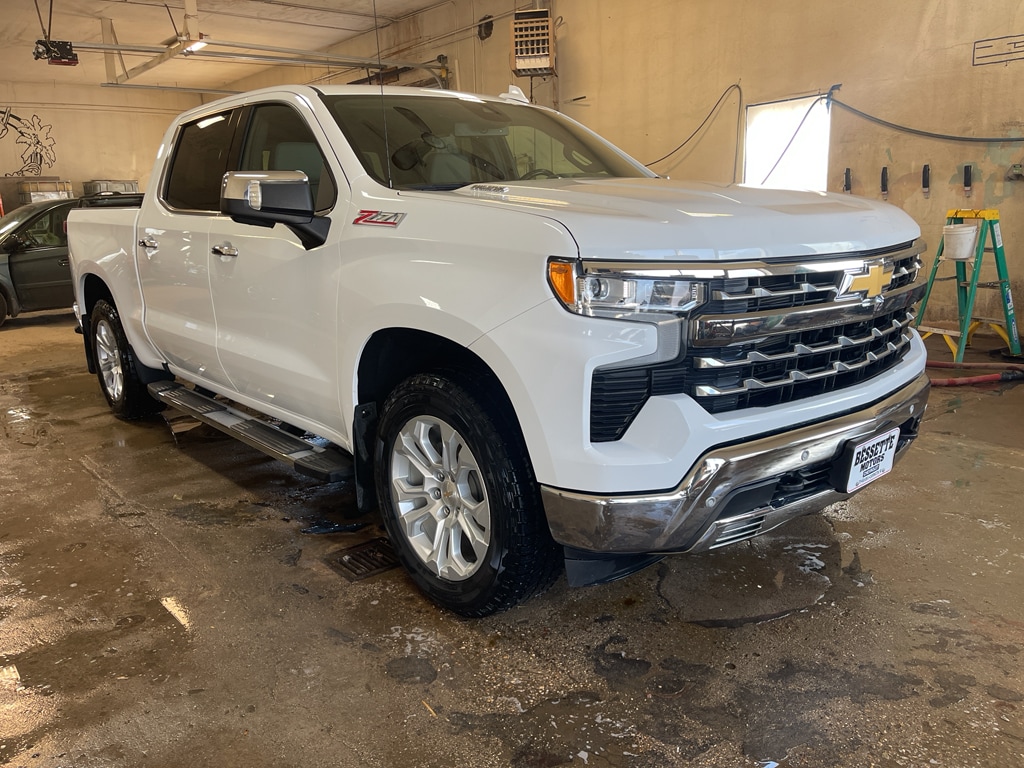 2023 Chevrolet Silverado 1500 LTZ - Photo 9