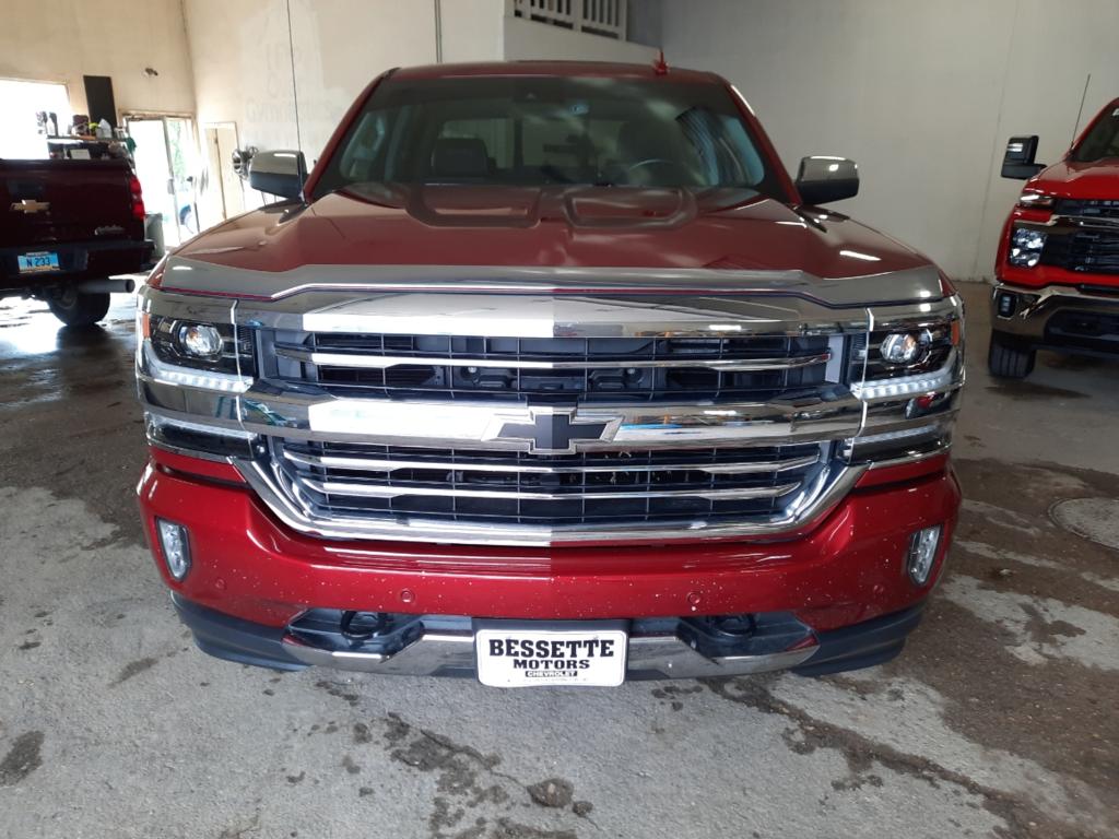 Used 2018 Chevrolet Silverado 1500 High Country with VIN 3GCUKTEJ8JG300008 for sale in Carrington, ND